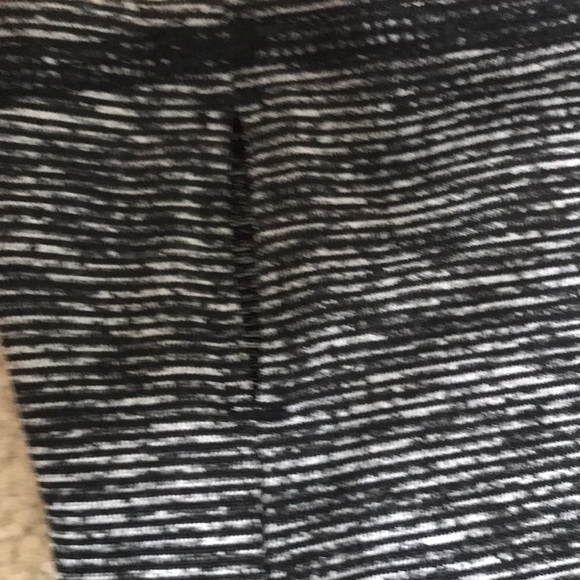 Old navy go-dry pullover - Picture 5 of 5